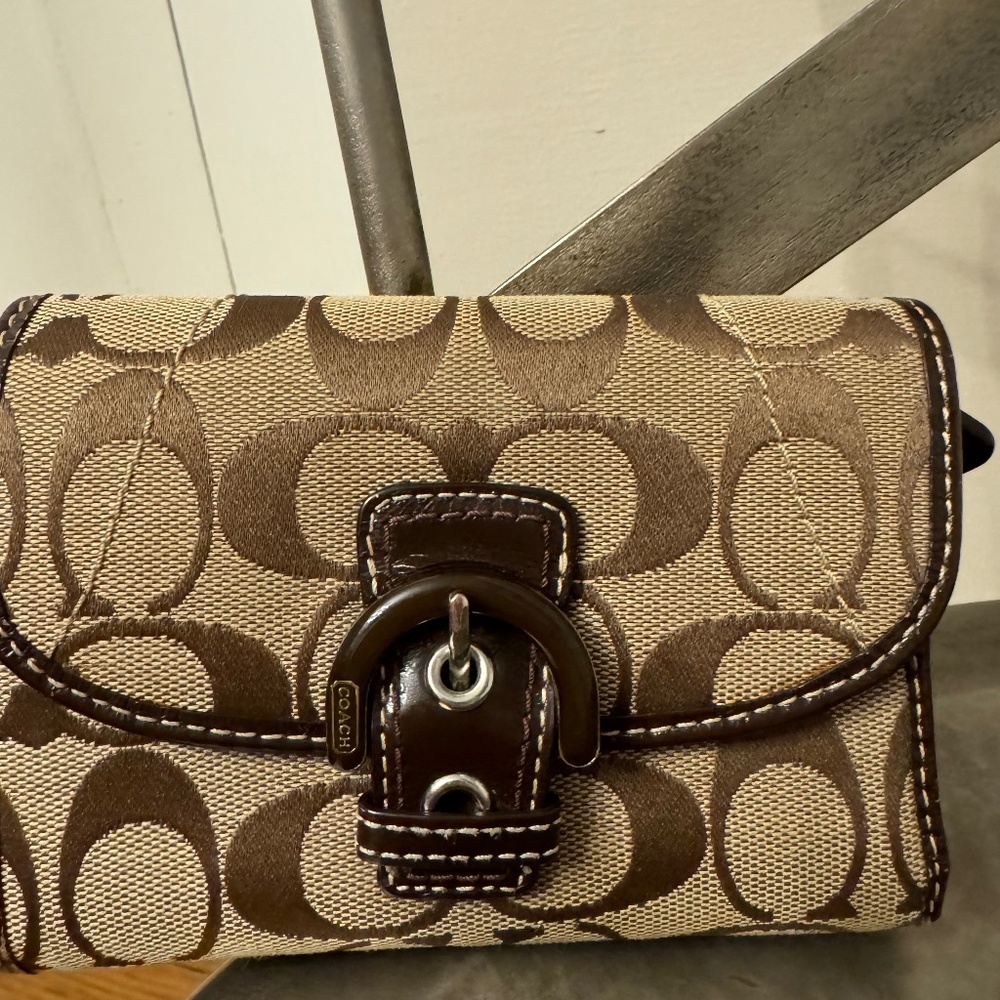 Coach signature wallet